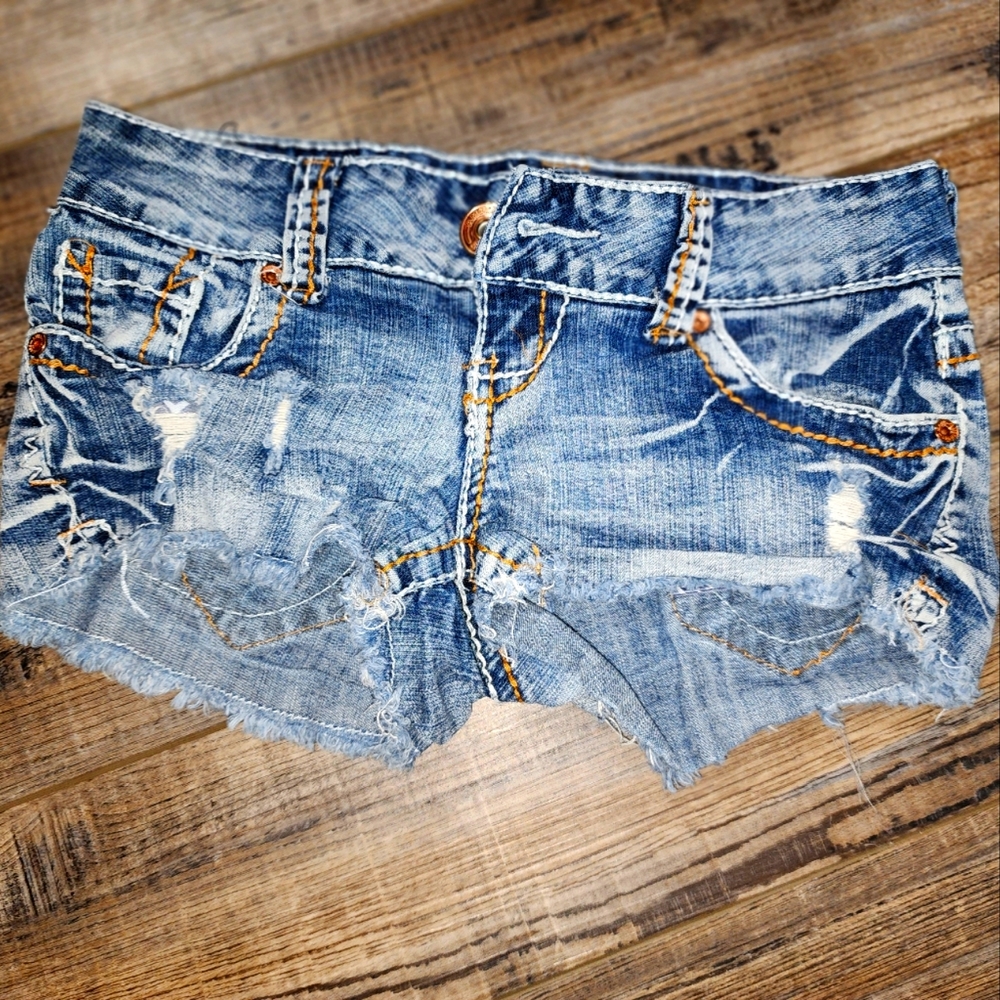 Mini shorts